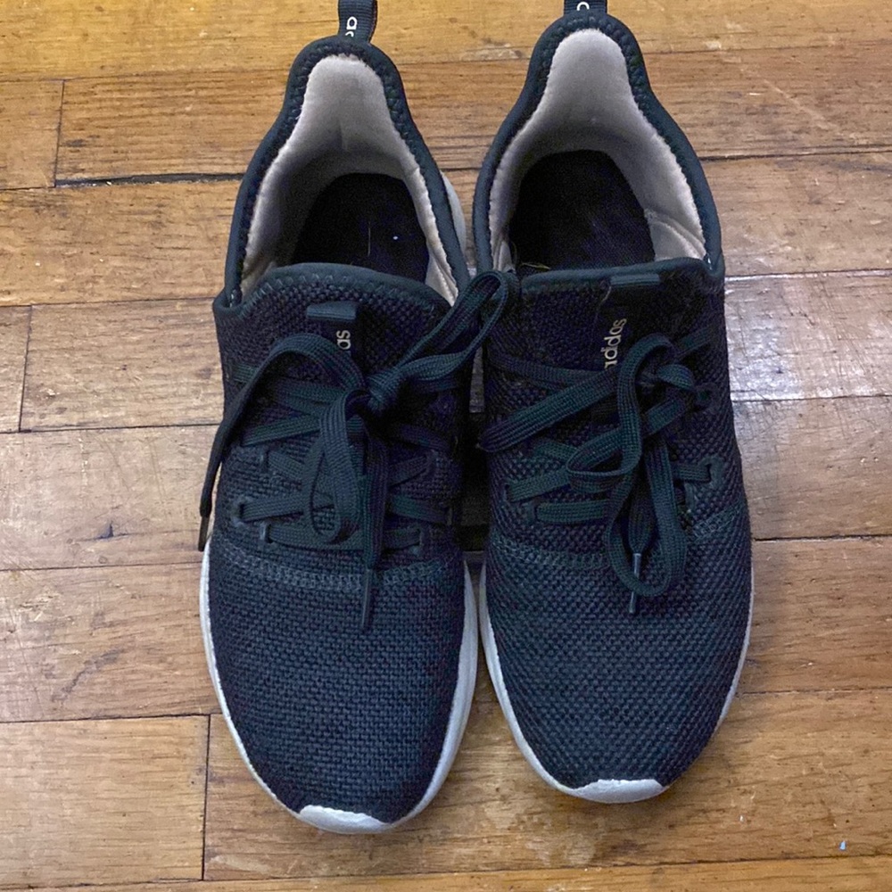 Adidas black size 8 running shoes